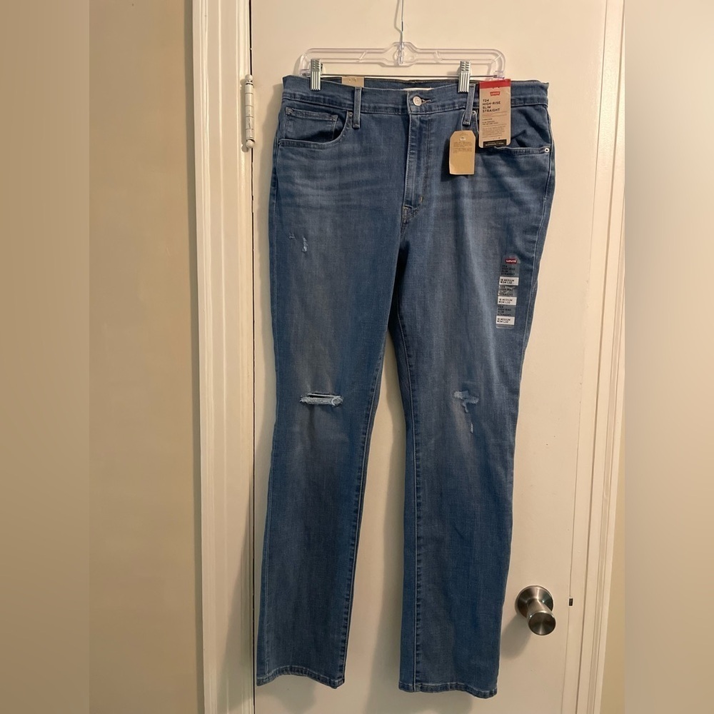 Levi’s 724 High Rise Slim Straight Distressed Denim Jean Medium Wash Size 18